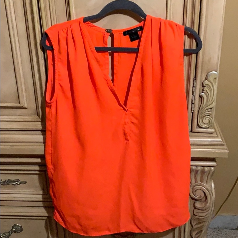 Orange top